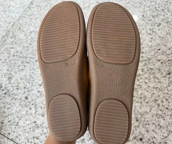 厂直供多款秋鞋百搭舒适69元舍得用真皮九游会登录j9入口天凉足先知!泉州老(图13) 厂直供多款秋鞋百搭舒适69元舍得用真皮九游会登录j9入口天凉足先知!泉州老(图13)